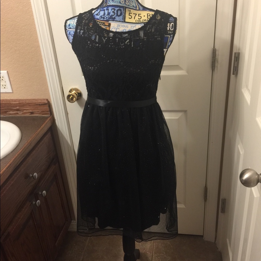 Dress 🌸 - Picture 2 of 6